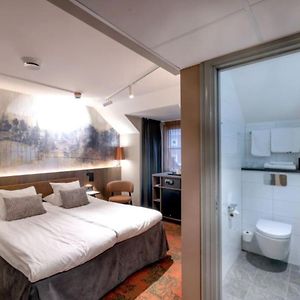 Budget Kamer met een King Size Bed